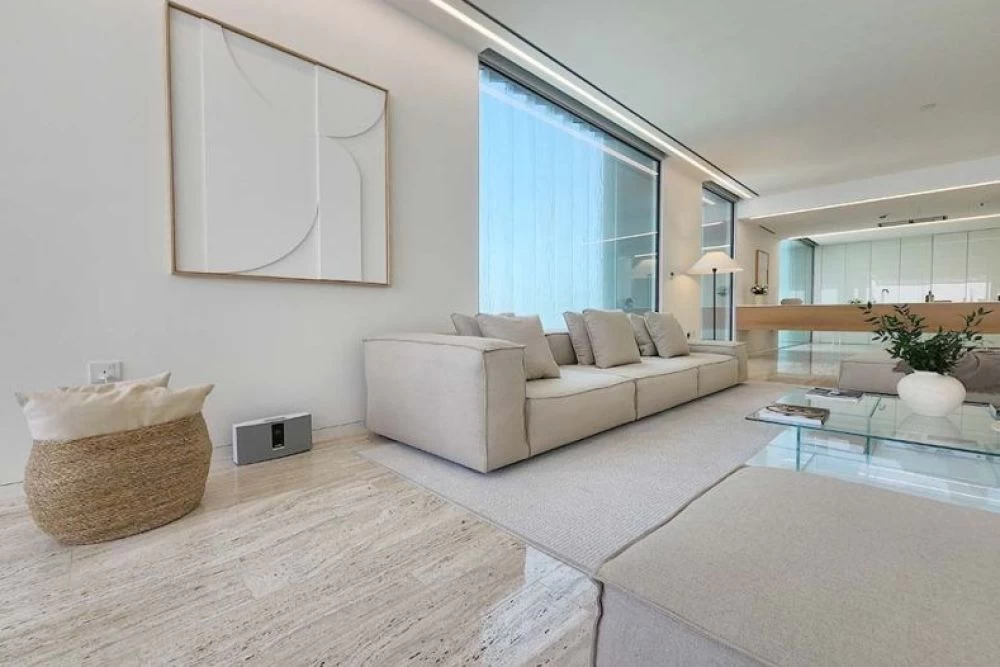 2 bed Property For Sale in Dubai,  photo