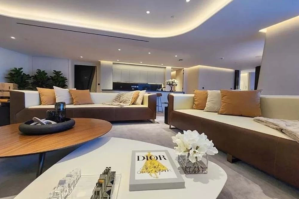2 bed Property For Sale in ,  photo